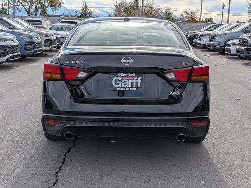 Used 2024 Nissan Altima 2.5 SR image 5