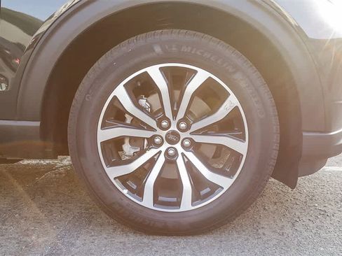 New 2023 Ford Explorer ST-Line w/ Class IV Trailer Tow Package image 10