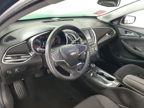 Used 2017 Chevrolet Malibu LT image 11