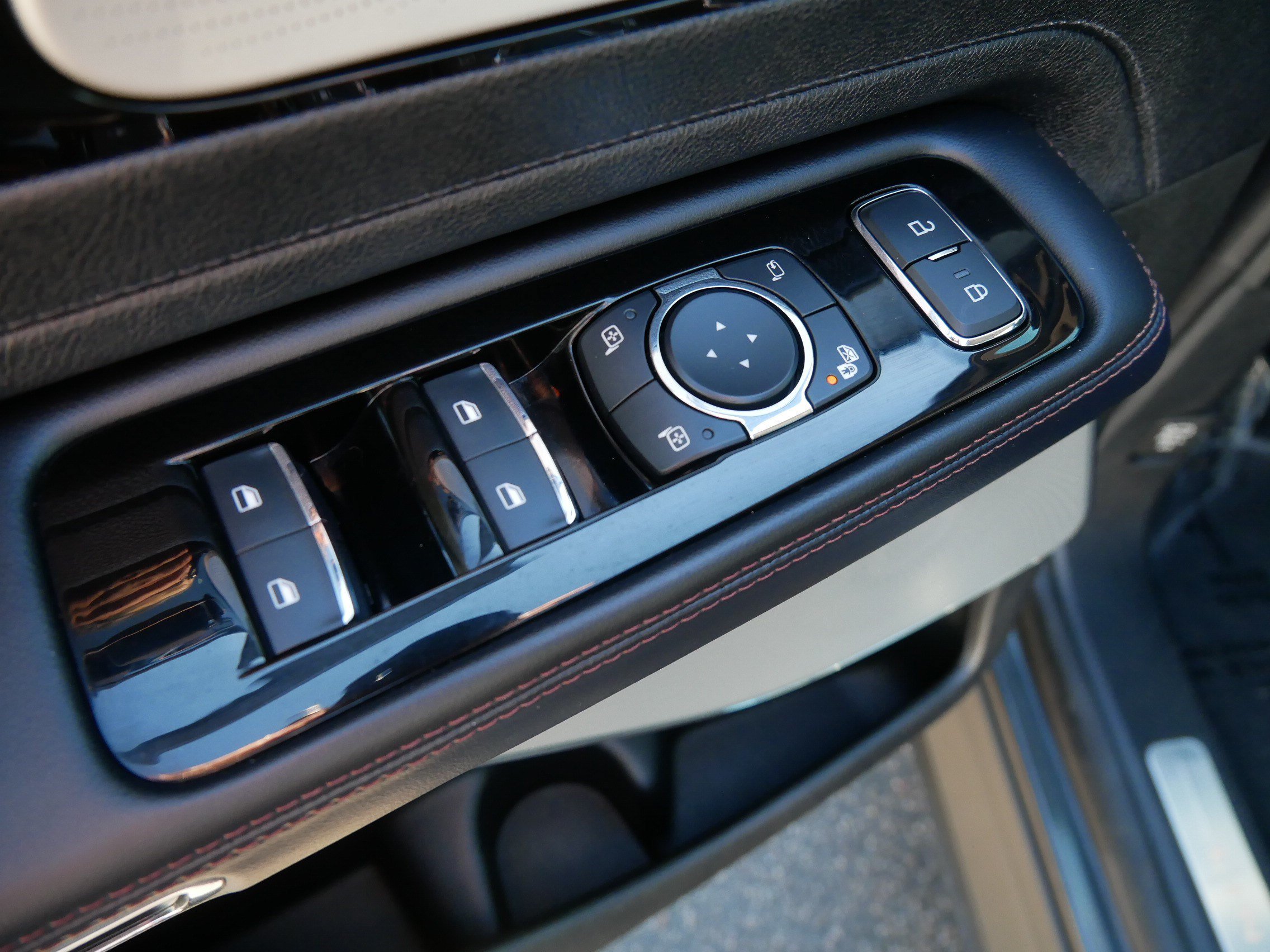Used 2020 Lincoln Aviator Reserve w/ Equipment Group 202A AWD/4WD image 20