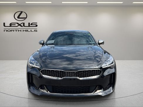 Used 2022 Kia Stinger GT2 AWD/4WD image 2