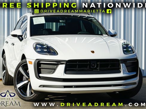 Used 2023 Porsche Macan image 2