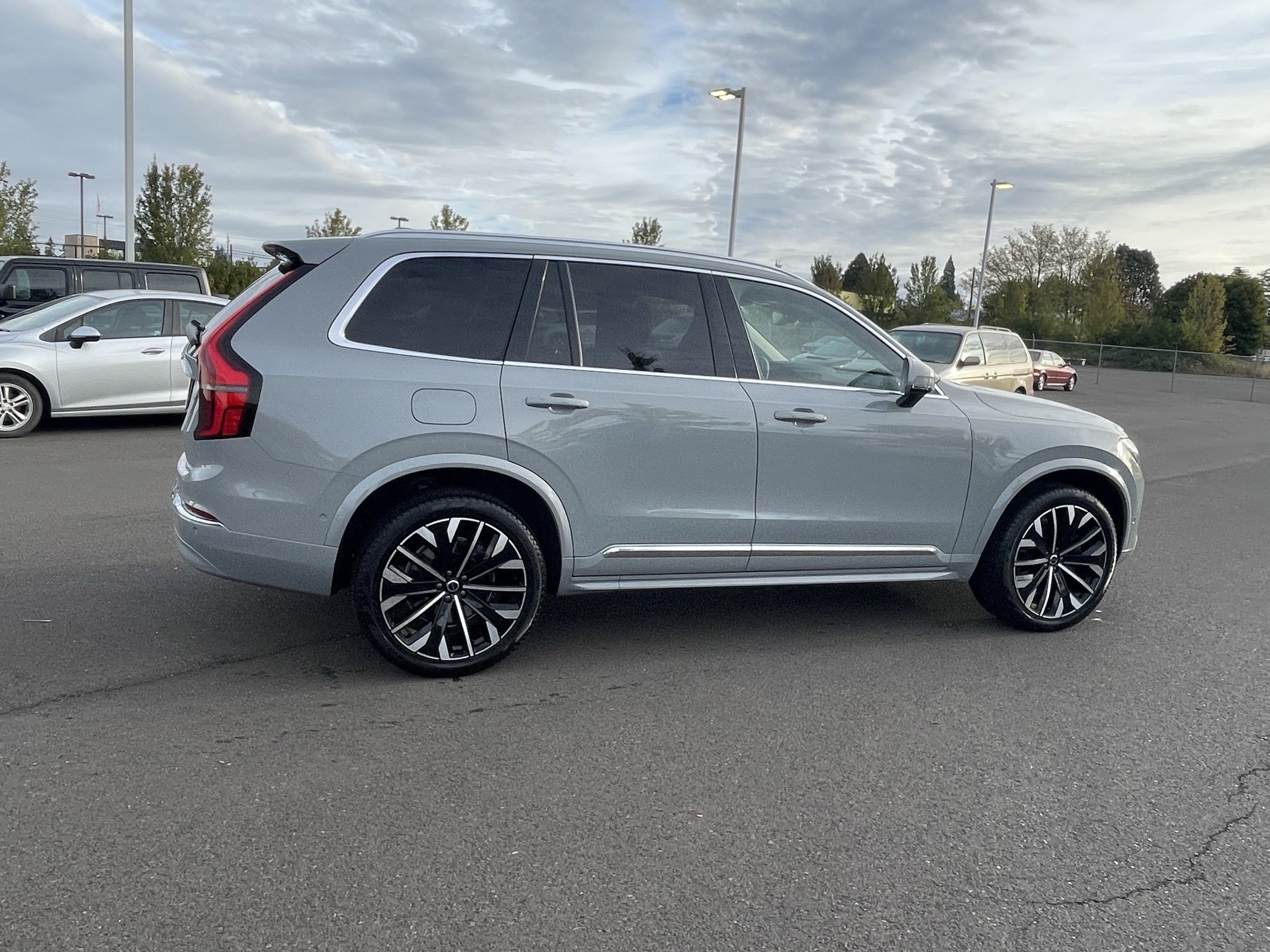 Used 2026 Volvo XC90 B6 Plus AWD/4WD image 6
