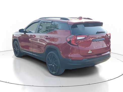 Certified 2024 GMC Terrain SLE w/ Driver Convenience Package FWD image 3
