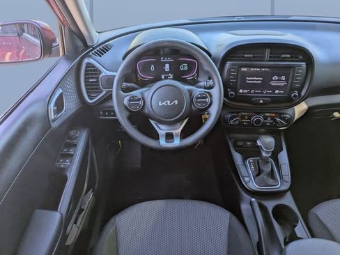 Used 2023 Kia Soul LX FWD image 15