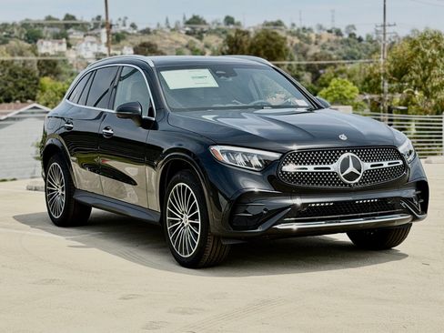 New 2026 Mercedes-Benz GLC 43 AMG 4MATIC image 7