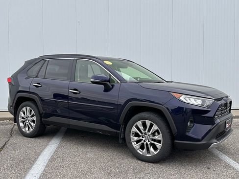 Used 2021 Toyota RAV4 Limited AWD/4WD image 7