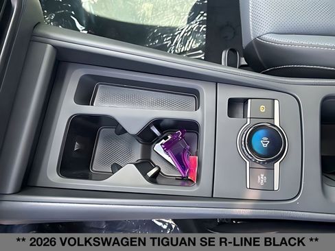 New 2026 Volkswagen Tiguan SE R-Line AWD/4WD image 32