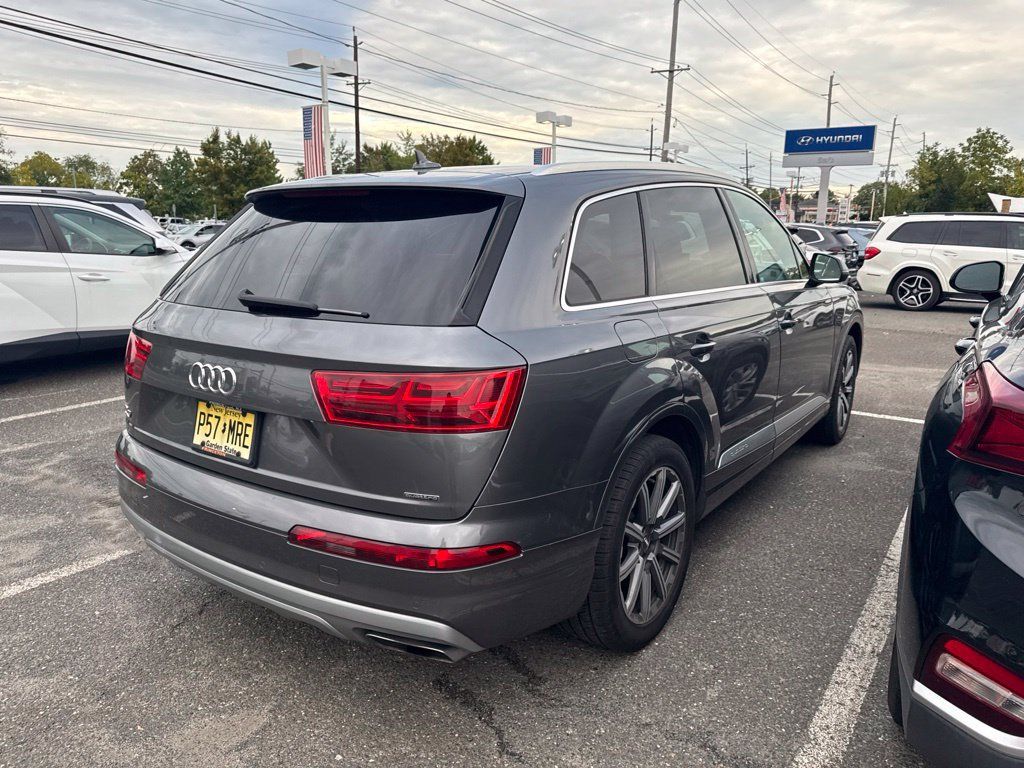 Used 2019 Audi Q7 2.0T Premium Plus AWD/4WD image 4