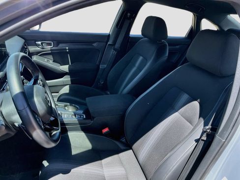 Used 2025 Honda Civic Sport image 19