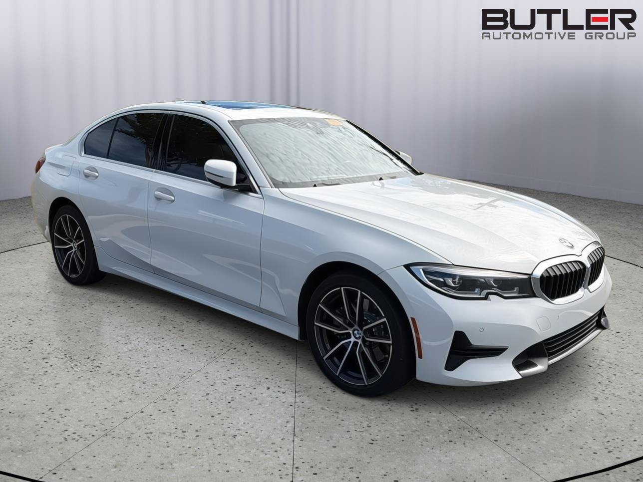 Used 2019 BMW 330i xDrive Sedan w/ Convenience Package AWD/4WD image 5