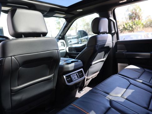 Used 2024 Ford F450 Platinum w/ FX4 Off-Road Package image 42