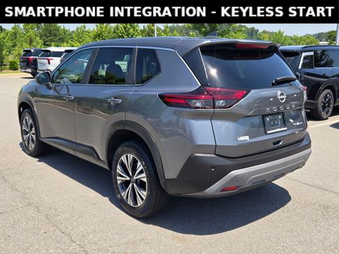Used 2023 Nissan Rogue SV AWD/4WD image 5