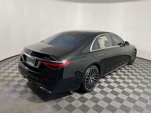 Used 2021 Mercedes-Benz S 580 4MATIC Sedan image 5