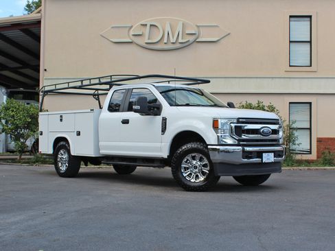 Used 2022 Ford F350 XL w/ STX Appearance Package image 4