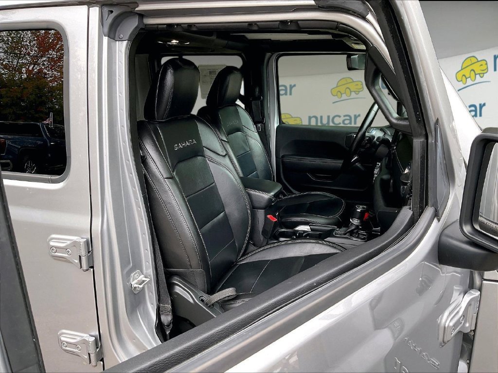 Used 2020 Jeep Wrangler Unlimited Sahara w/ Uconnect 4C Nav & Sound Group AWD/4WD image 11