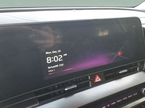 Certified 2025 Kia Sportage EX image 22