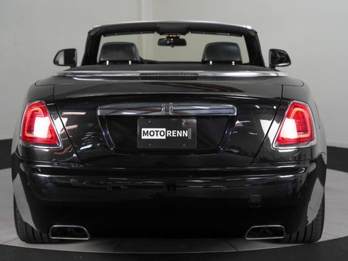 Used 2019 Rolls-Royce Dawn RWD image 7