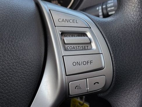 Used 2016 Nissan Rogue S w/ Appearance Package FWD image 24