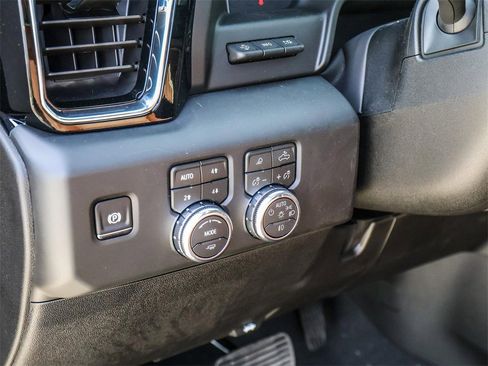 New 2026 GMC Sierra 3500 Denali Ultimate image 31