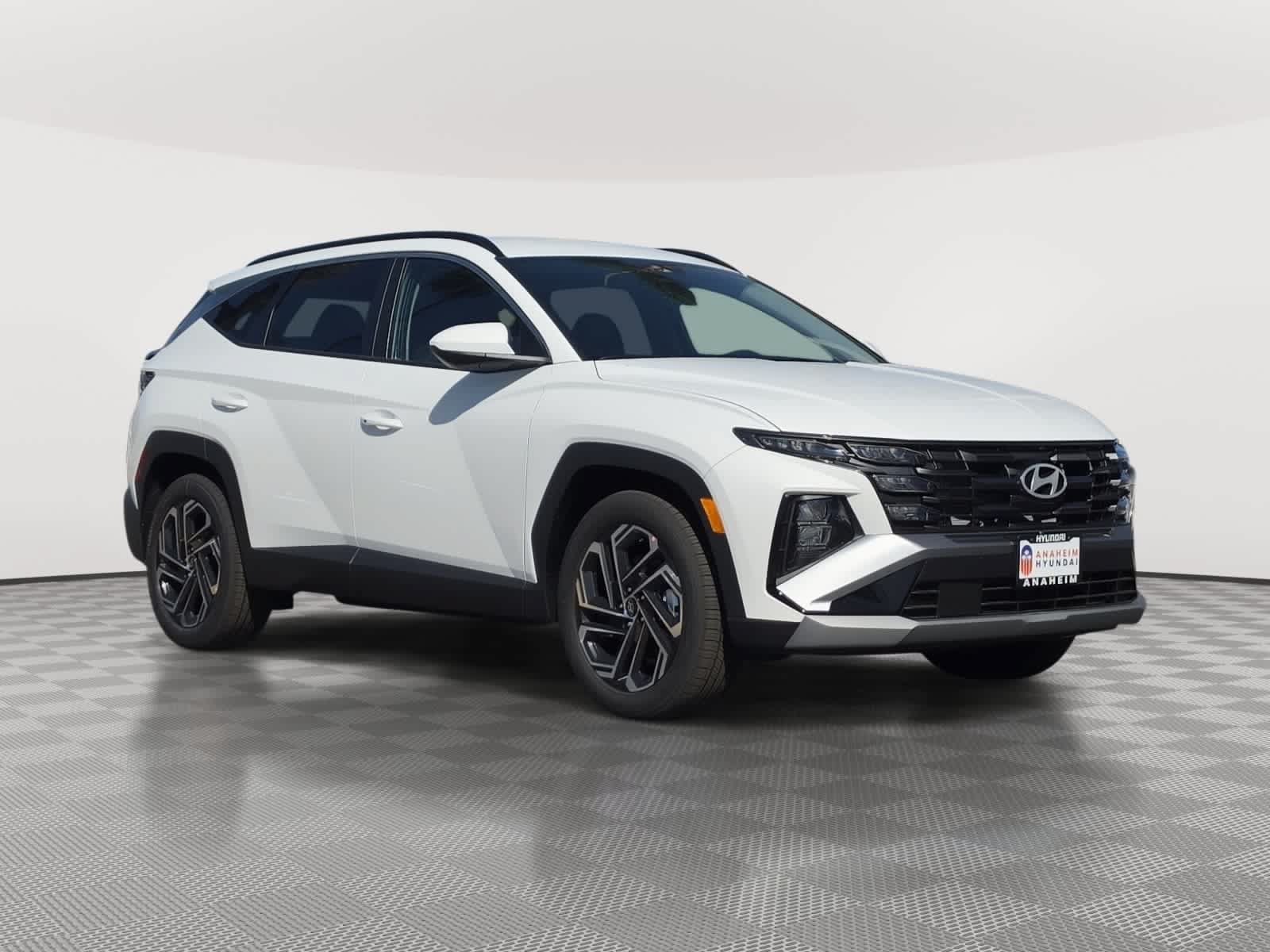 New 2026 Hyundai Tucson SEL Plus FWD image 3
