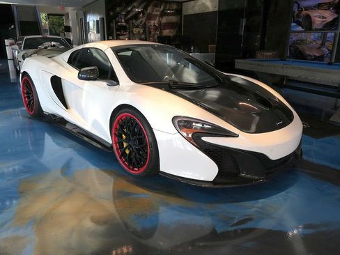 Used 2015 McLaren 650S Spider RWD image 34