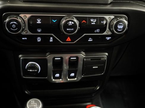 Certified 2022 Jeep Wrangler Sport S image 31