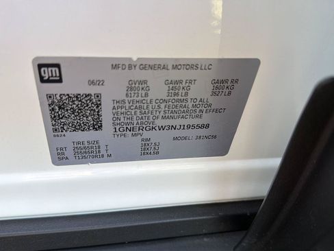 Used 2022 Chevrolet Traverse LT FWD image 43