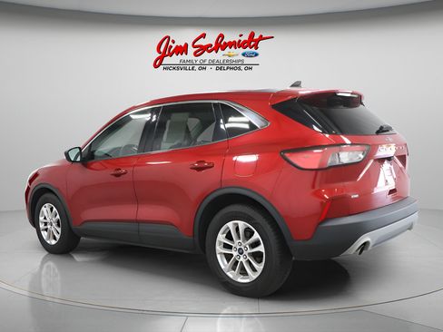 Used 2022 Ford Escape SE FWD image 4