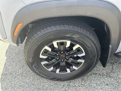 Certified 2022 Nissan Frontier PRO-4X w/ Technology Package image 10