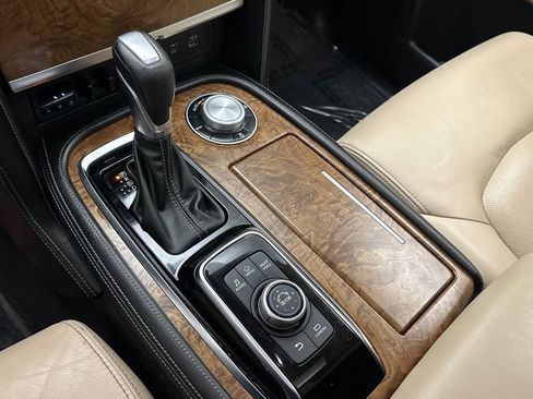Used 2022 Nissan Armada SL image 16