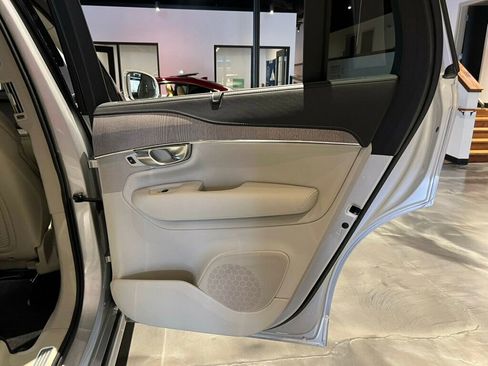 Used 2022 Volvo XC90 T6 Inscription w/ Advanced Package image 28