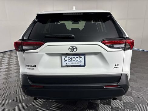 Used 2025 Toyota RAV4 LE AWD/4WD image 7