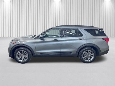 New 2026 Ford Explorer Active w/ Active Comfort Package AWD/4WD image 8