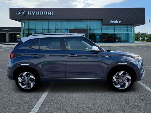 New 2026 Hyundai Venue SEL FWD image 28
