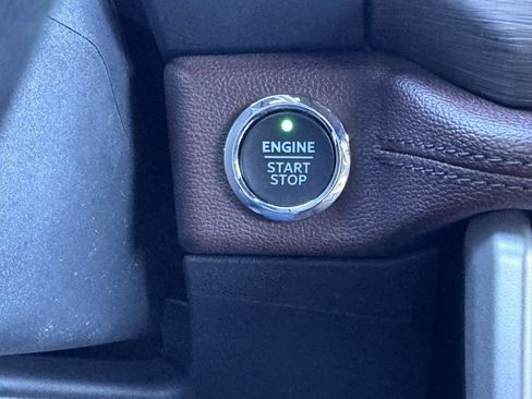 Used 2024 Ford Expedition Limited image 5