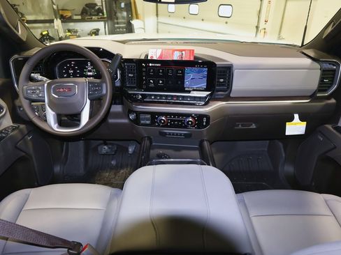 New 2026 GMC Sierra 3500 SLT w/ SLT Premium Package image 10