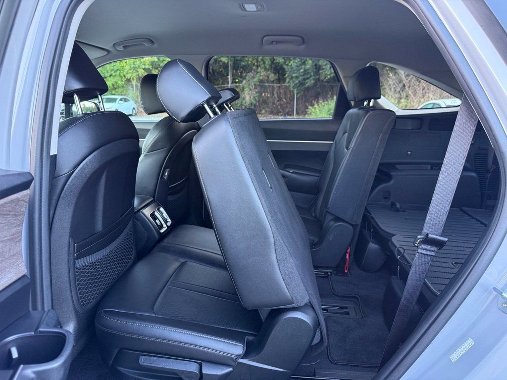 Used 2022 Kia Sorento S AWD/4WD image 42