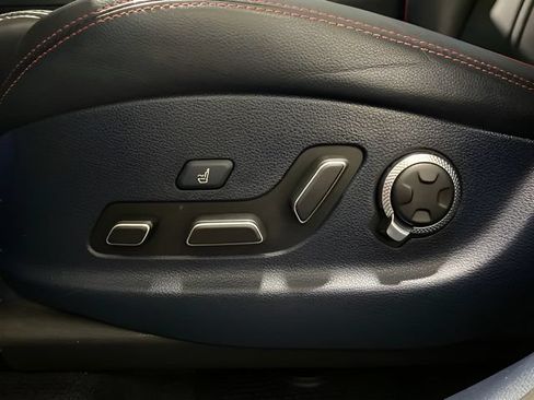 Used 2023 Genesis GV70 2.5T w/ Sport Prestige Package AWD/4WD image 12