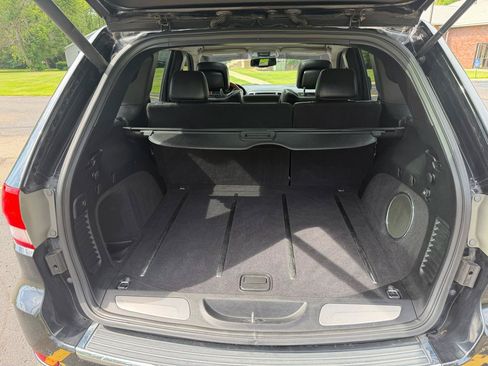 Used 2011 Jeep Grand Cherokee Overland AWD/4WD image 32