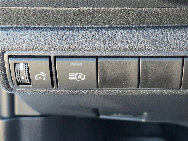 Used 2025 Toyota Corolla LE FWD image 13