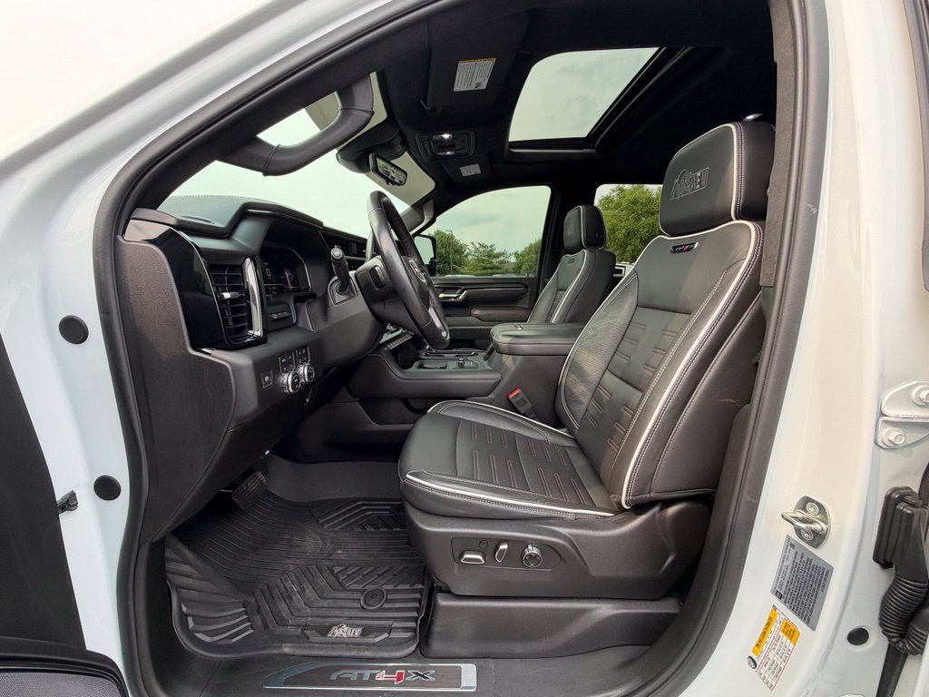 Used 2024 GMC Sierra 2500 AT4X w/ AT4X AEV Edition AWD/4WD image 2