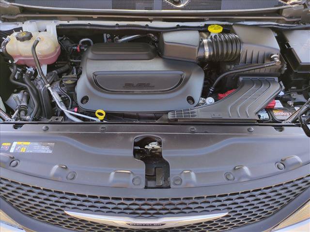 Used 2023 Chrysler Voyager LX FWD image 22