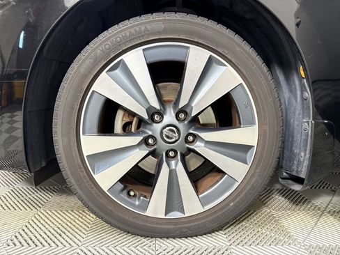 Used 2019 Nissan Sentra SV w/ Special Edition Package FWD image 21