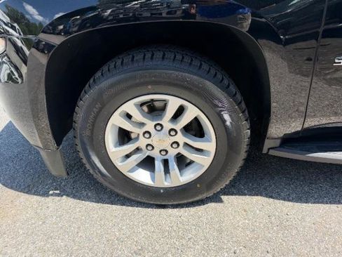 Used 2019 Chevrolet Suburban LT AWD/4WD image 10