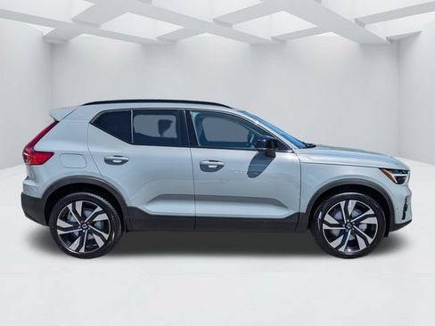 New 2026 Volvo XC40 B5 Ultra w/ Protection Package Premier AWD/4WD image 3