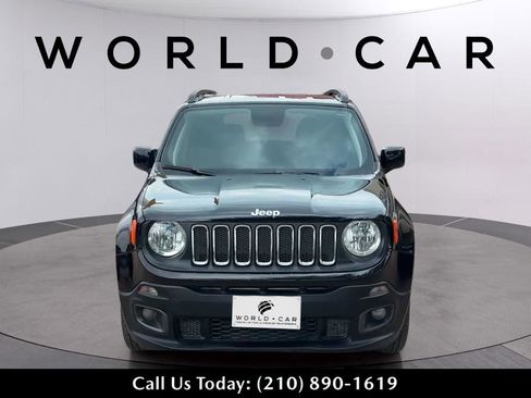 Used 2018 Jeep Renegade Latitude FWD image 16