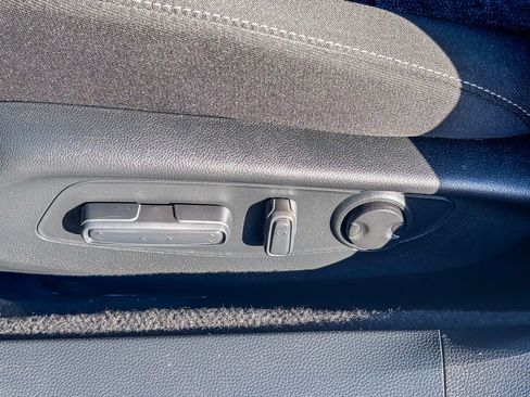 Certified 2024 Honda Accord EX image 23