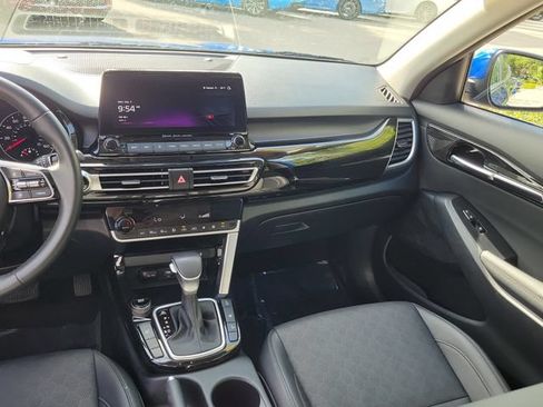 Used 2023 Kia Seltos EX AWD/4WD image 17