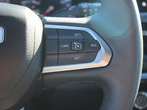 Used 2022 Jeep Compass Altitude image 14